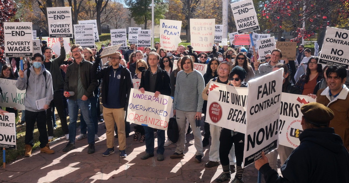 UNM grad workers rally for a contract