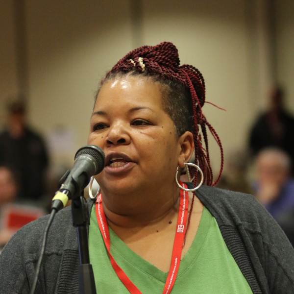 Sekia Royall speaking on convention floor